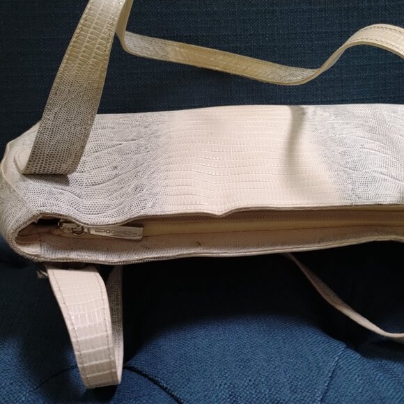 Marco Buggiani Italian Leather Shoulder Bag - Picture 8 of 13